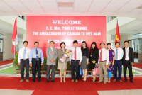 The Ambassador of Canada to Viet Nam visiting Can Tho University 